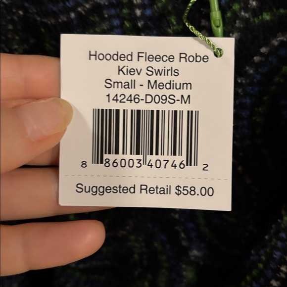 Vera Bradley Black and Green Patterned hooded robe - Picture 3 of 8